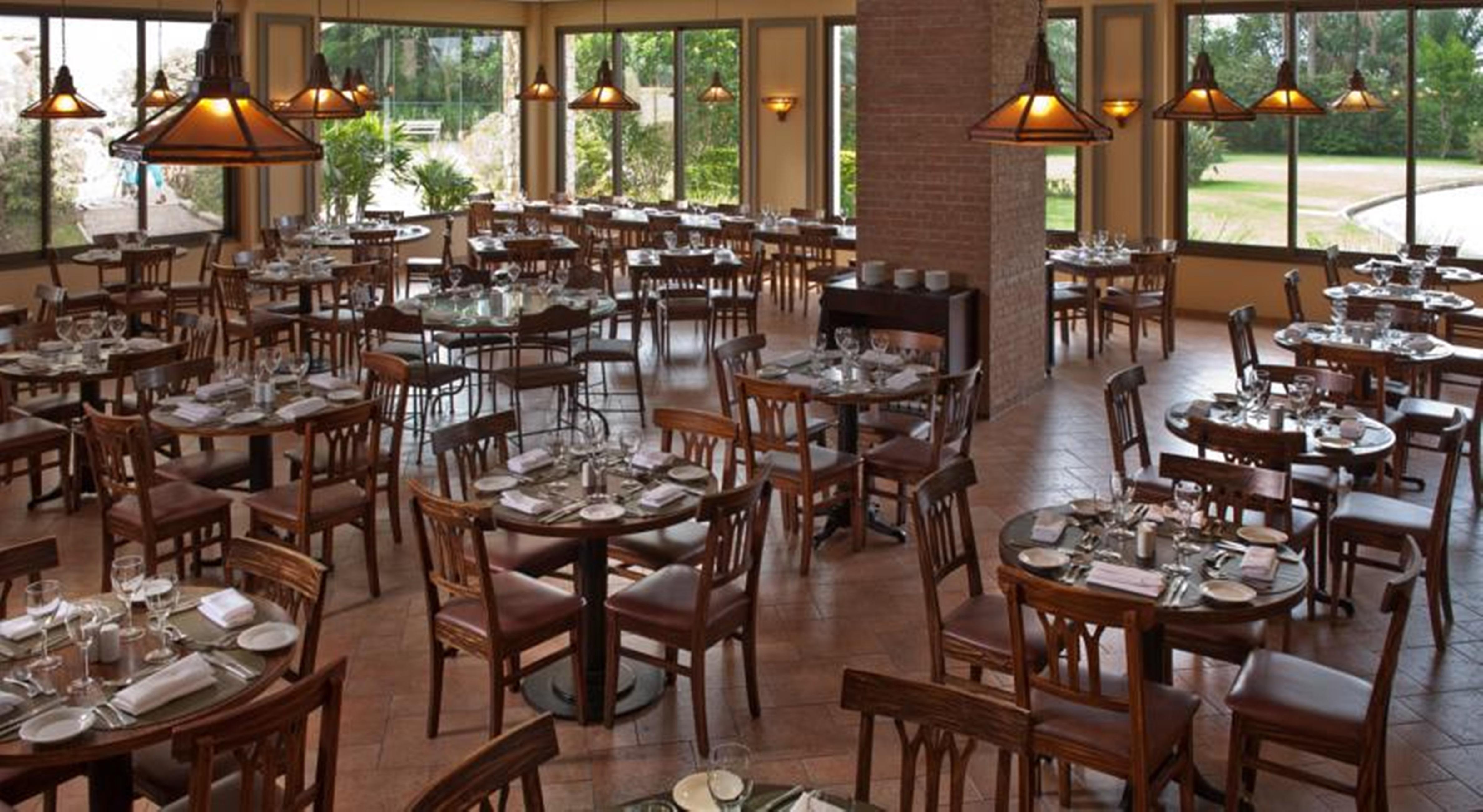 Bourbon Resort Atibaia Luaran gambar The dining room at the Inn at the Opera