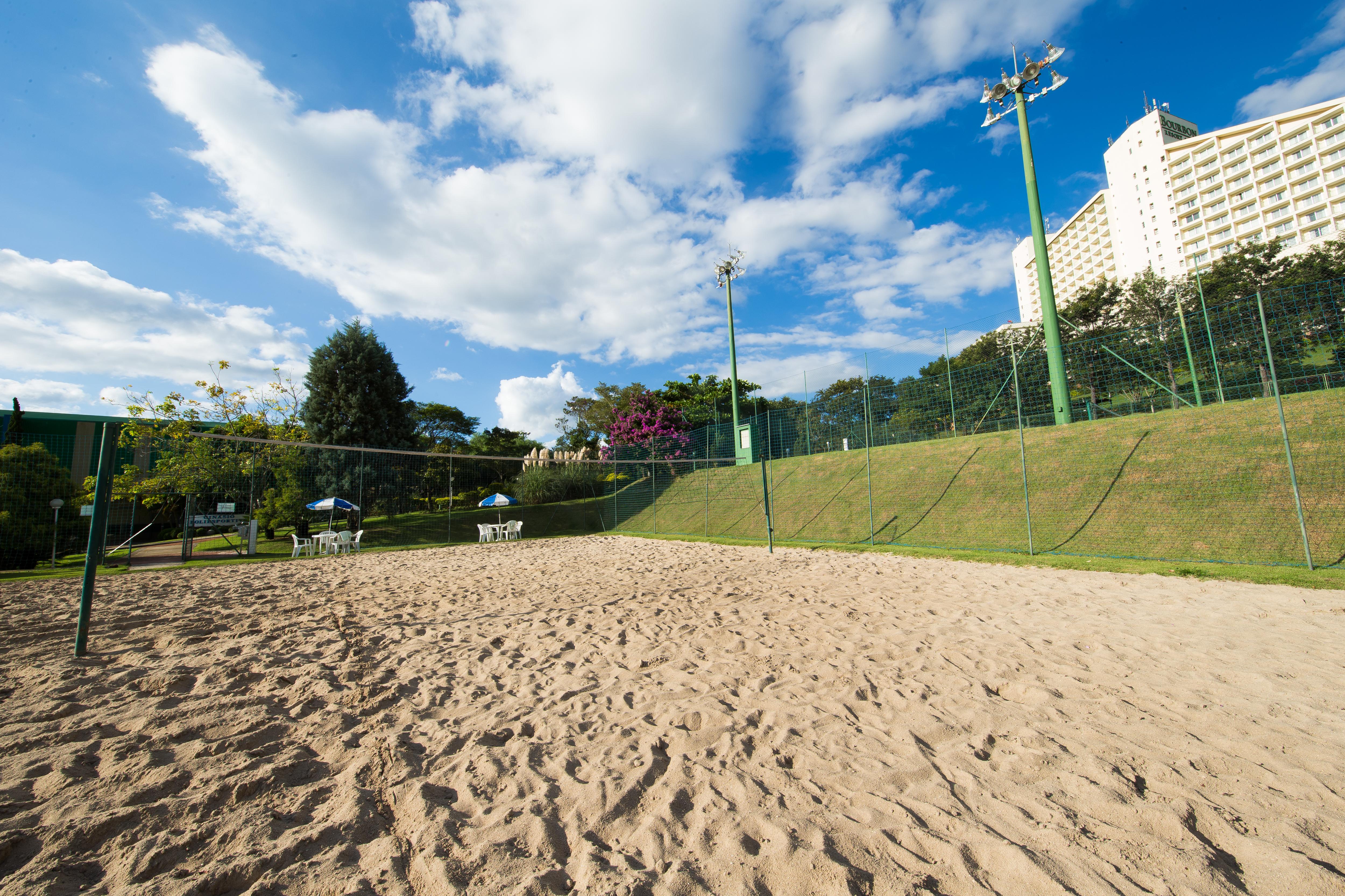Bourbon Resort Atibaia Luaran gambar The beach volleyball court